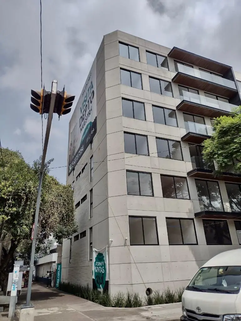 Fachada 1.webp
