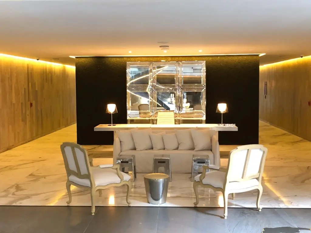 Lobby2.webp